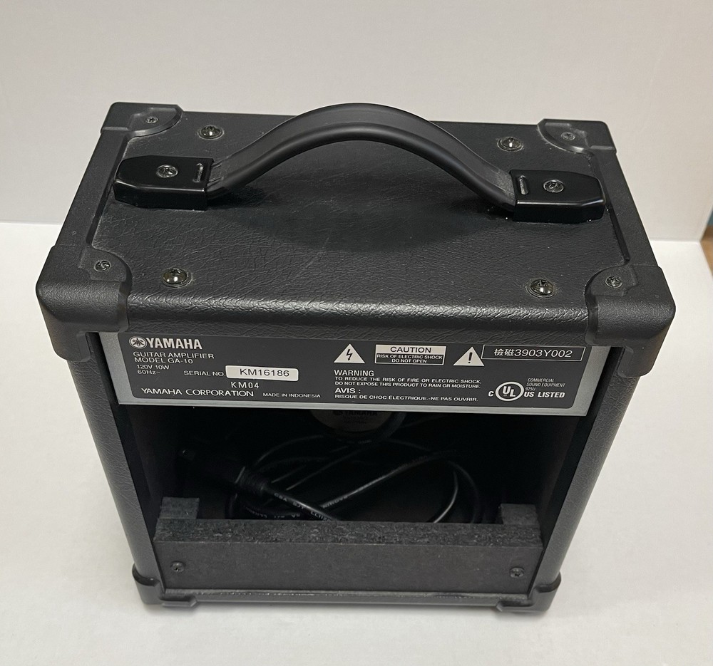 Yamaha Guitar Amplifier Model GA 10