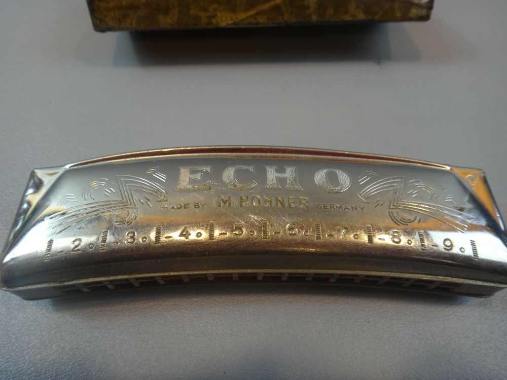 Vintage M. Hohner ECHO Curved HARMONICA Key C in BOX Germany