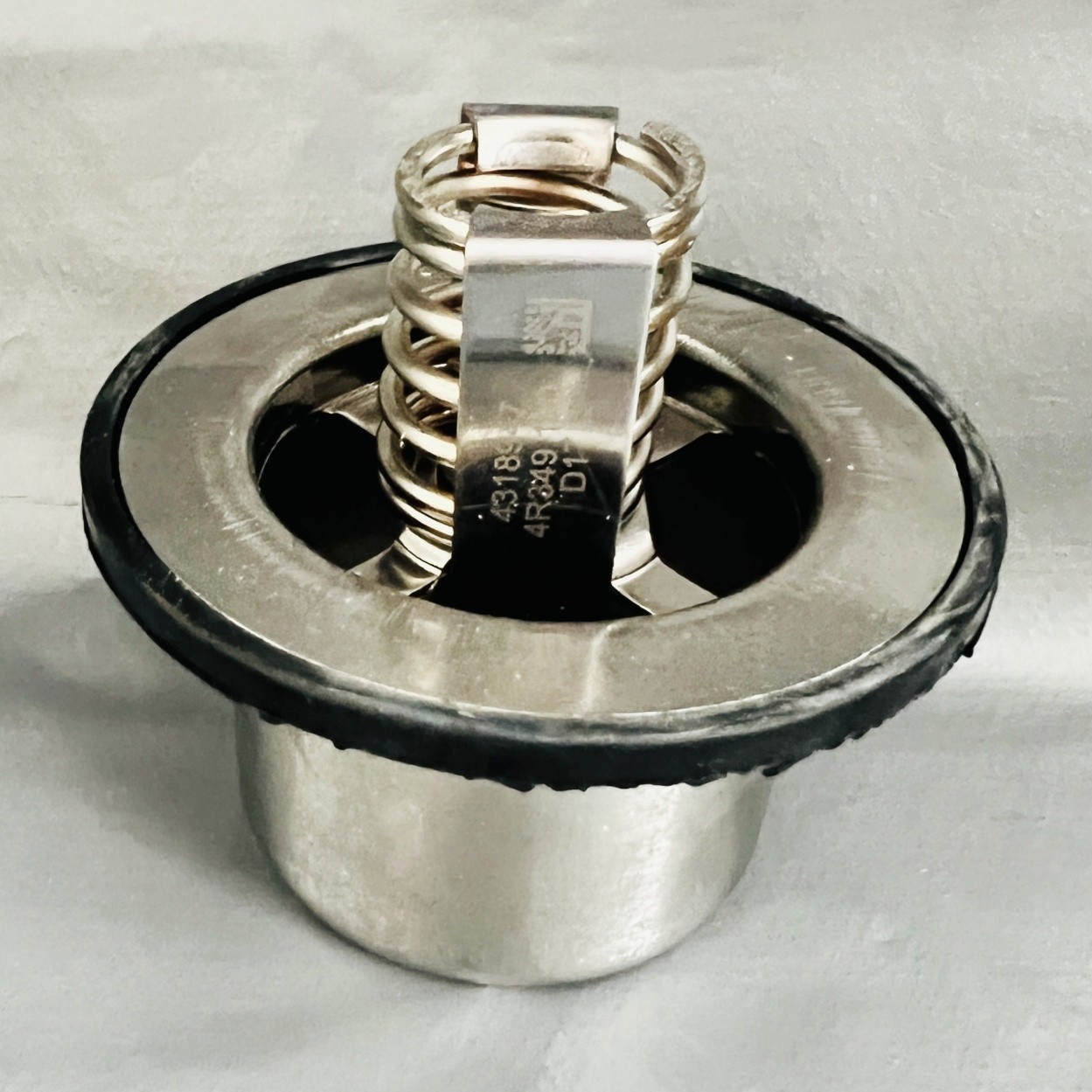 NEW GENUINE OEM 4318947 Thermostat 180 For Cummins ISX Genuine Cummins