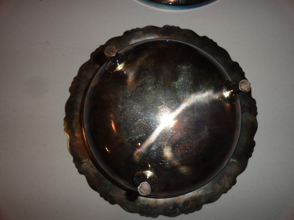 Vintage Serving Dish 10 1/2" Oneida Silverplate Covered 3 Leg