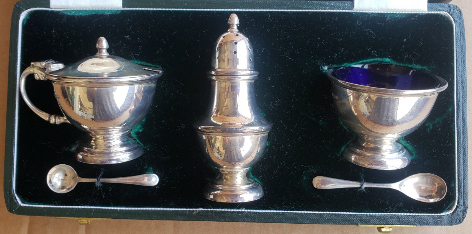 Antique Sterling Silver Elkington Complete Set in Original Case Shaker