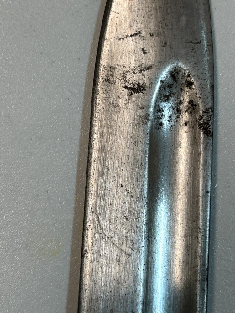 Older Bayonet No visible Markings
