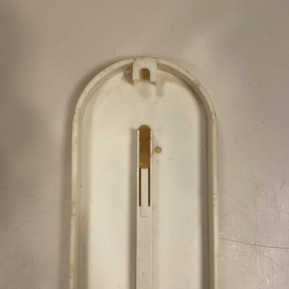Springfield Instrument Co Hard Plastic Thermometer Celsius / Fahrenheit