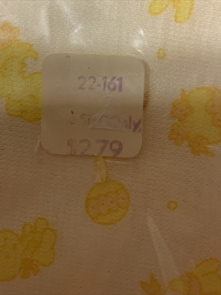 NIP VTG Carter’s Sheet Set Fitted And Flat/Top Crib Sheets