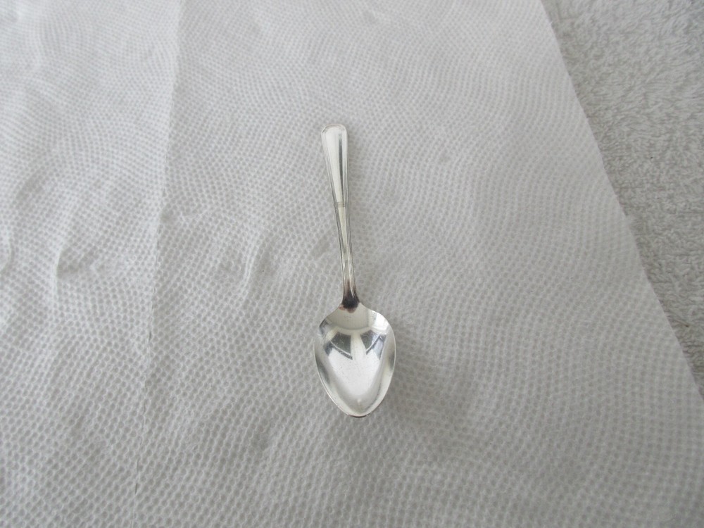 VINTAGE SILVERPLATED [ HOME DECORATIONS ] SMALL 4.5" SPOON!!