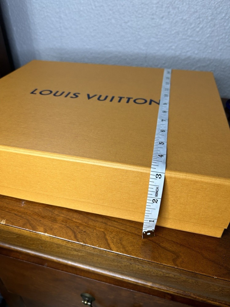 Authentic LOUIS VUITTON Empty Box 14x12x3 ( #6)