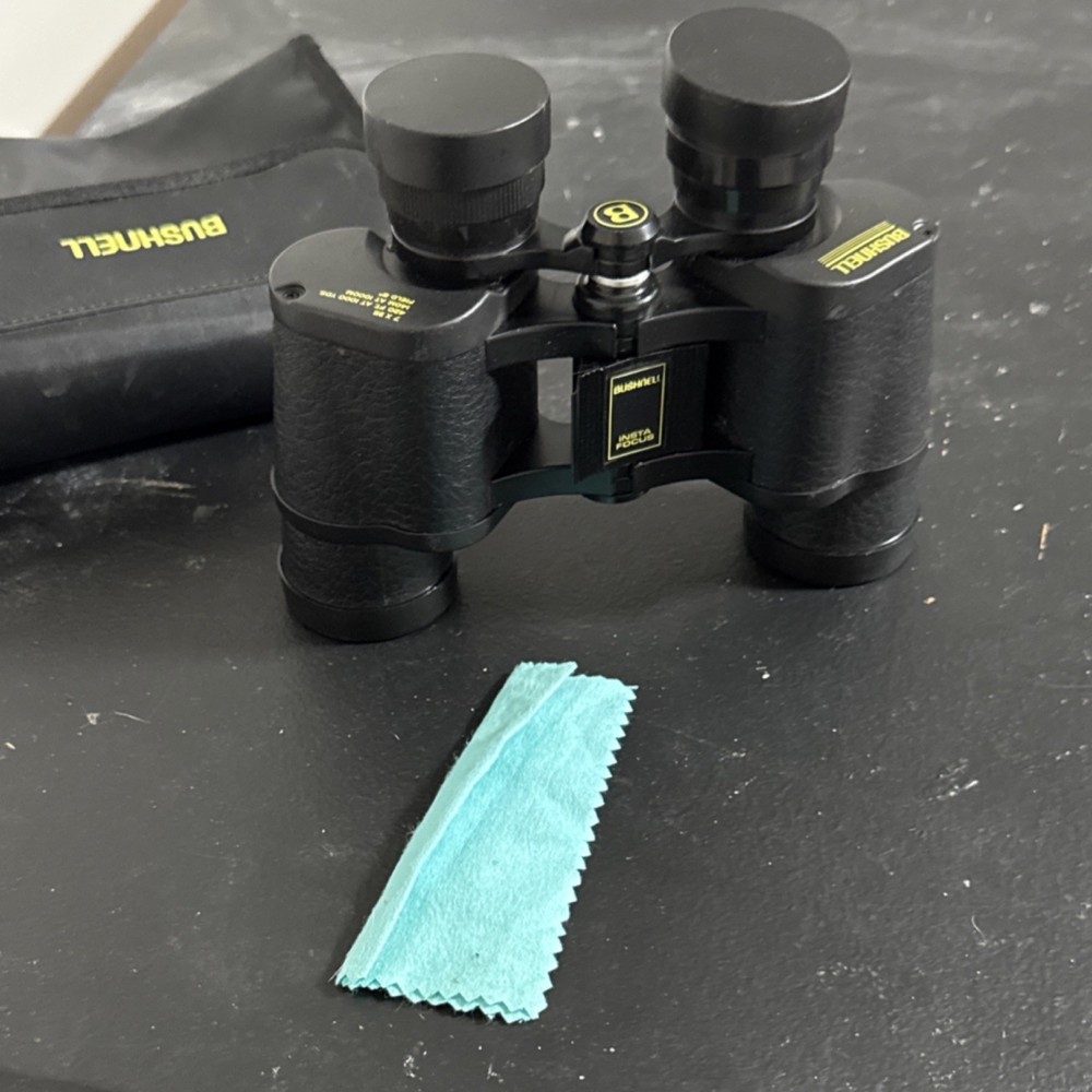 Broadheads and Bushnell binoculars