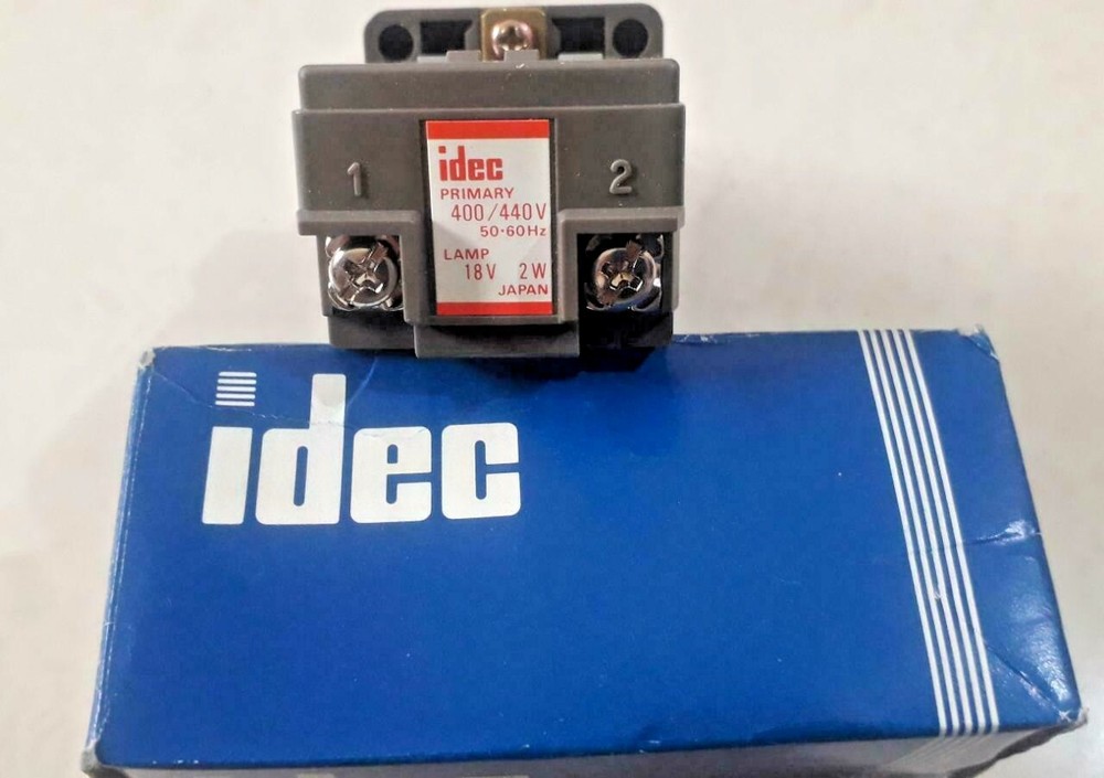 IDEC APN148-W Pilot Light 2Pcs NEW