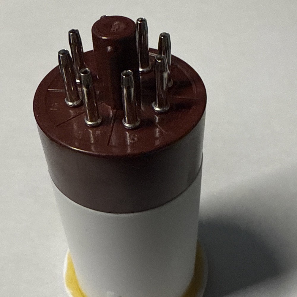 plug in coil form (80m to 20m) for 8 PIN socket L=42mm BROWN base