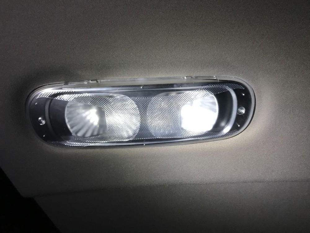 Freightliner CASCADIA SLEEPER Right/Passenger DOME Lighting, Interior - Used