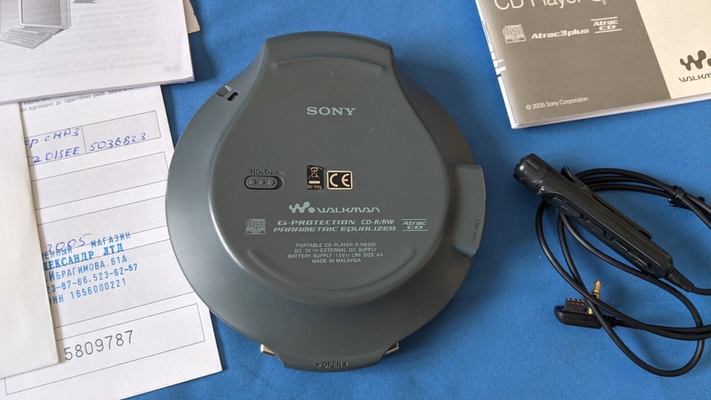 Sony D-NE520 CD player Discman Walkman Portative personal CD
