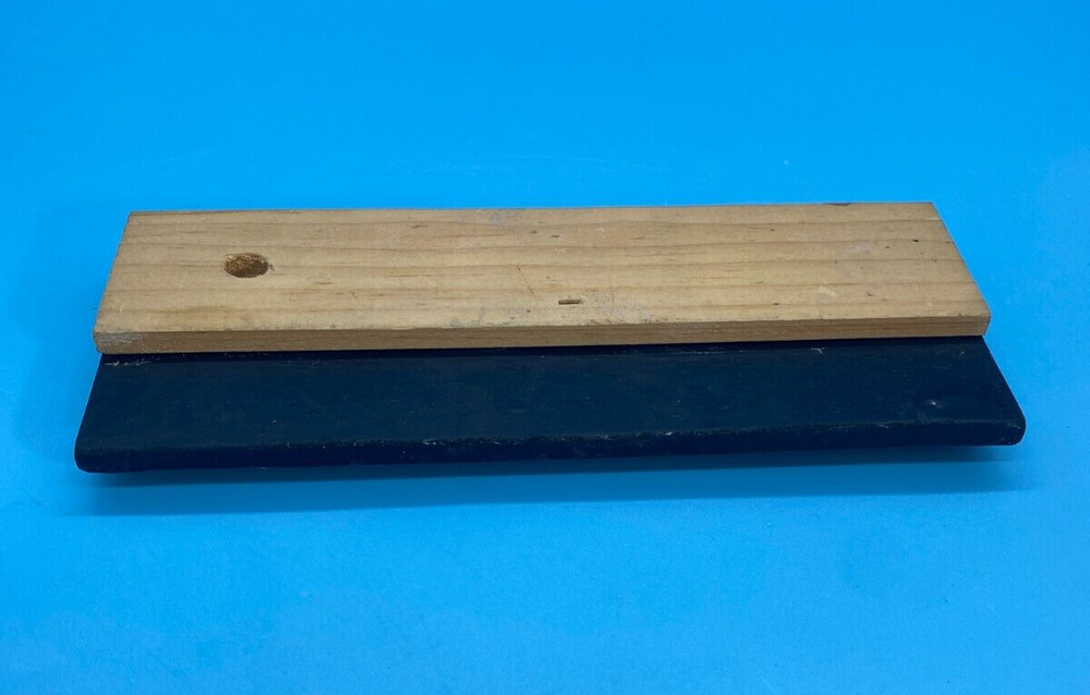 Edward Tools Grout Spreader Hand-Held Wood Handle Black Flexable Rubber Blade