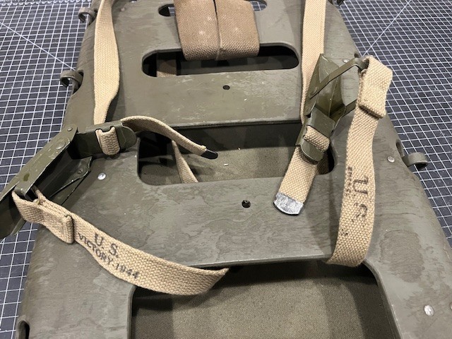 5-24-44 Dated 2nd Pattern Pack Board with Straps, American Seating