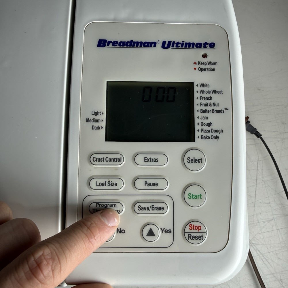 Breadman Ultimate Bread Maker Baking Automatic Machine TR2200C Tested Works GUC