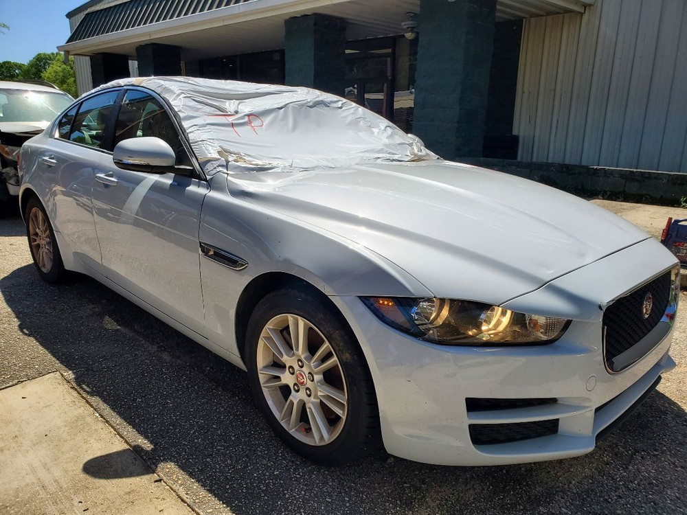 2017 Jaguar XE OEM Jack With Tools