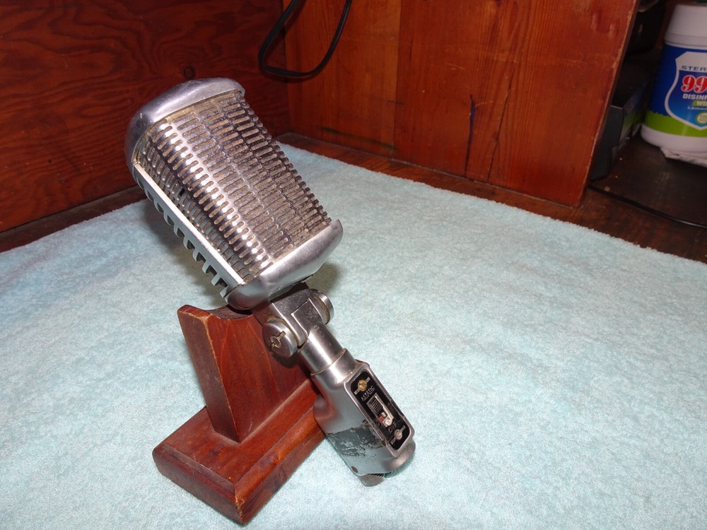 ASTATIC 77L DYNAMIC MICROPHONE Not Tested.