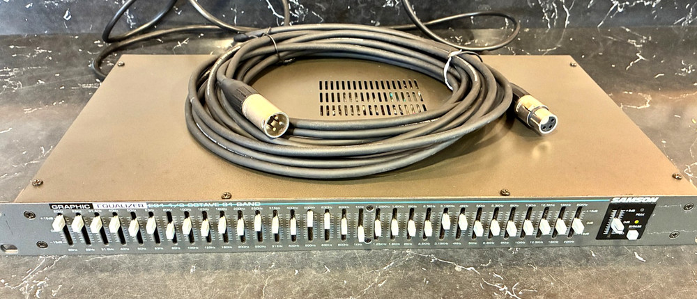 Samson E31 1/3 OCTAVE 31 BAND CONSTANT Q Graphic Equalizer