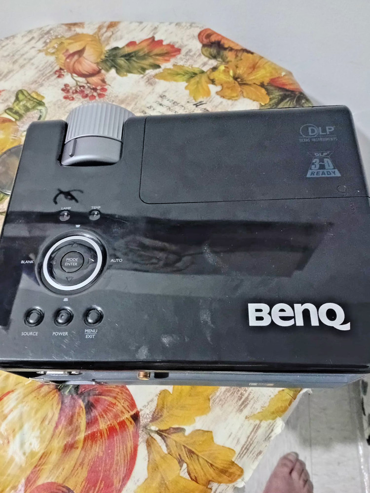 BENQ MX511 Projector   WORKING TESTED