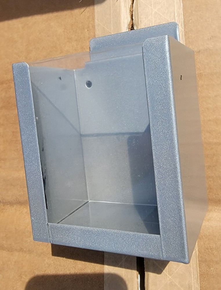 Display Bucket For Slatwall - 24 units/pcs - Medium Size