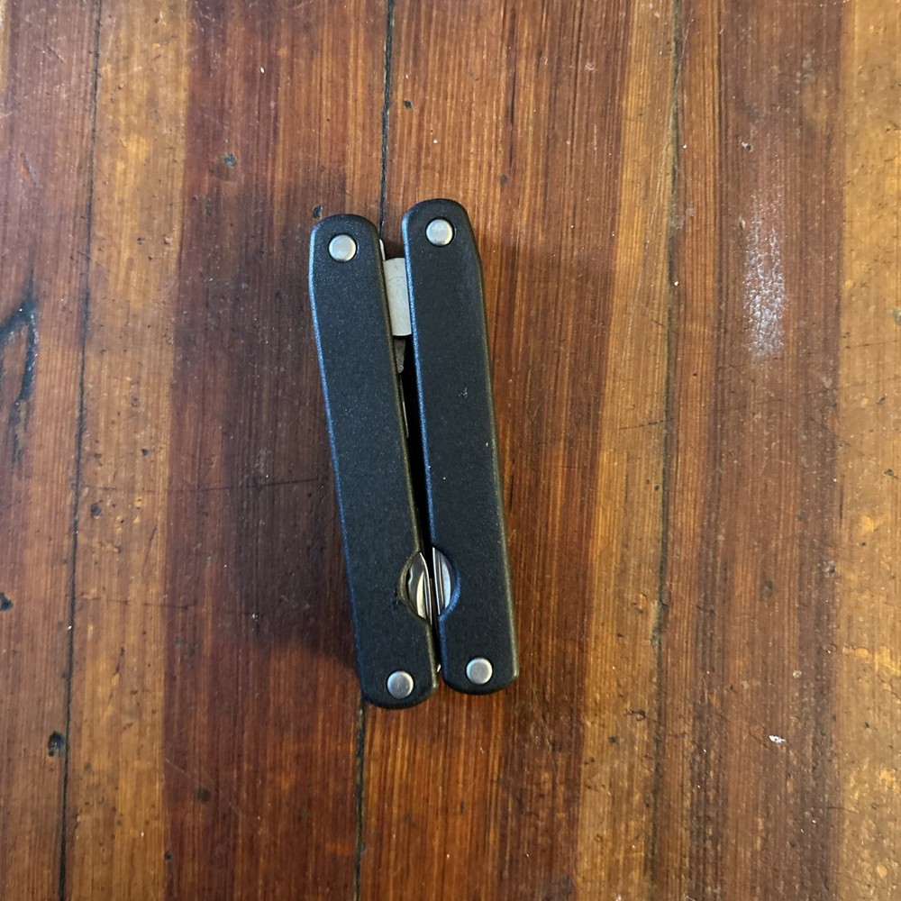 Multi pocket tool Mac three turbo