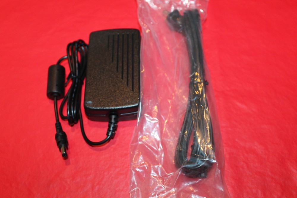 Electrovaya Tablet Power Adapter HP0D042D03 Model EA1060B