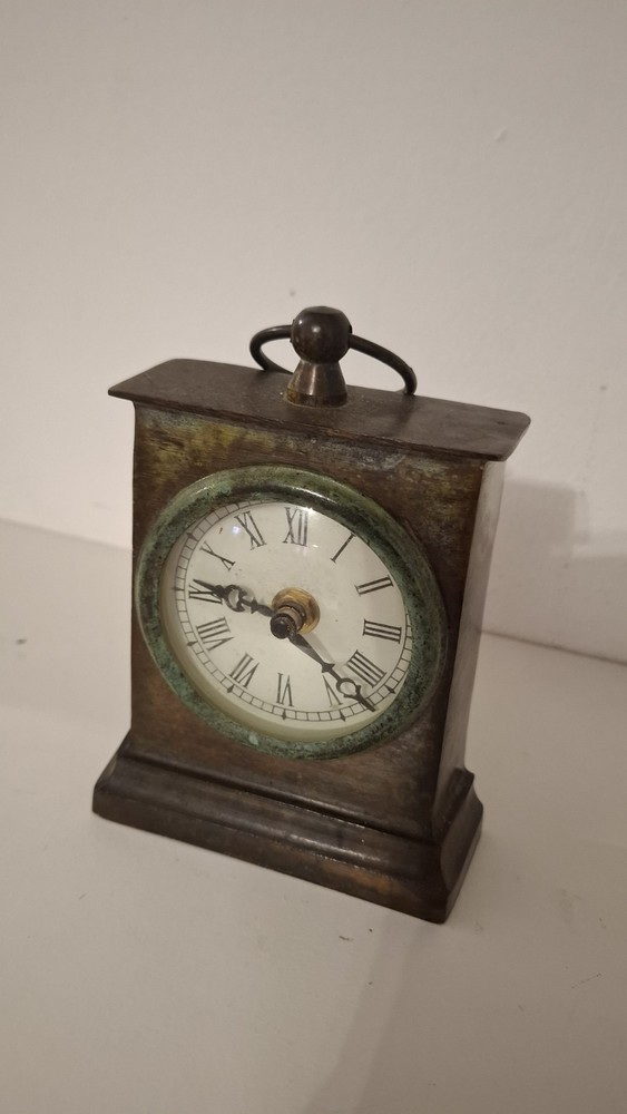 Vintage Style Quartz Bronze Finish Table Clock
