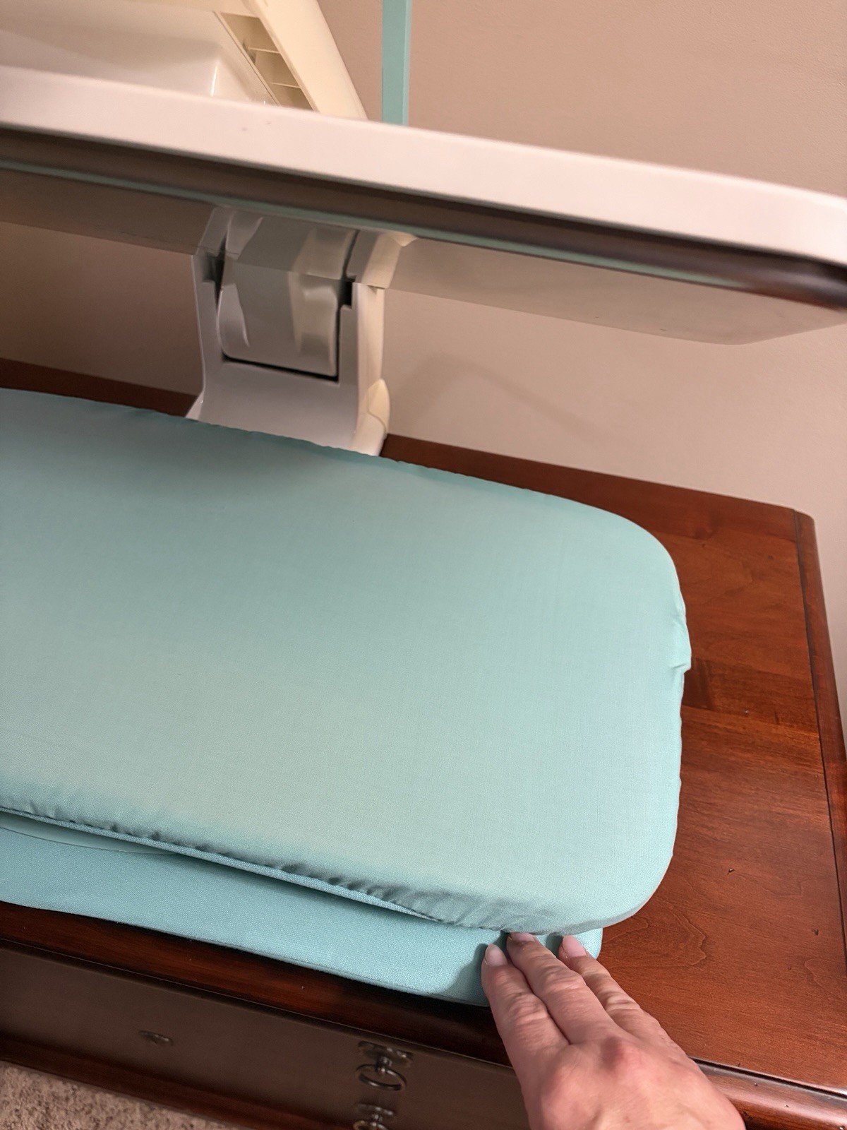 Elnapress Opal Professional Finish Swiss Ironing/Presser in Very Good Condition