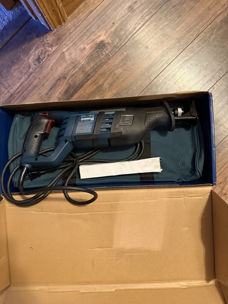 Bosch 12A RS325 Variable Speed Reciprocating Saw