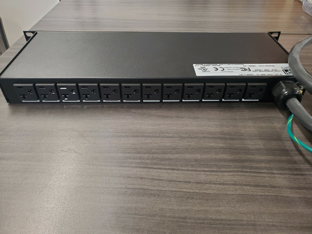 CPI 35693-112 BASIC HORIZONTAL RACK MOUNT PDU 30A