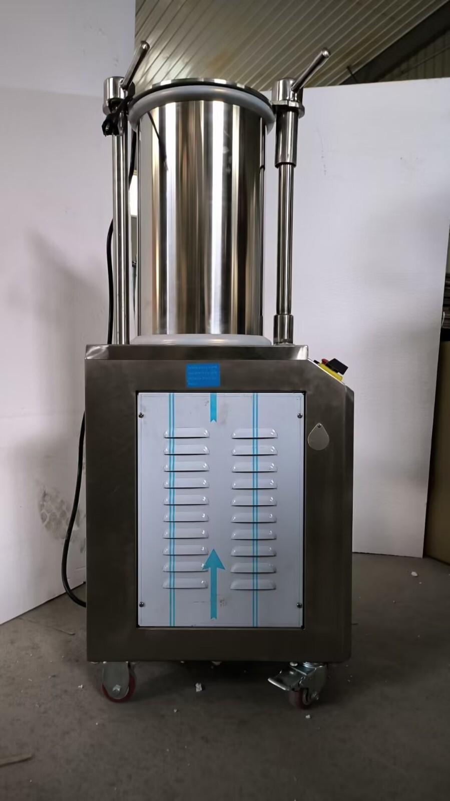 Hydraulic 57 lb. Sausage Stuffer | Automatic 110V | 882 lb/h | Sausage Filling