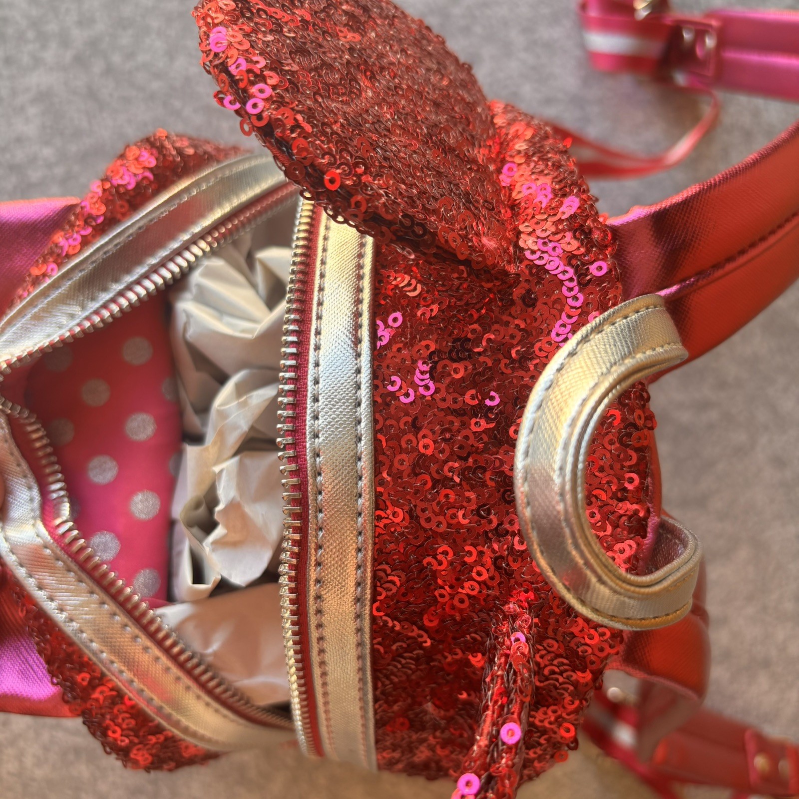 New Loungefly Disney Magenta Sequin Mini Backpack Sparkle Bow Minnie Mouse Pink