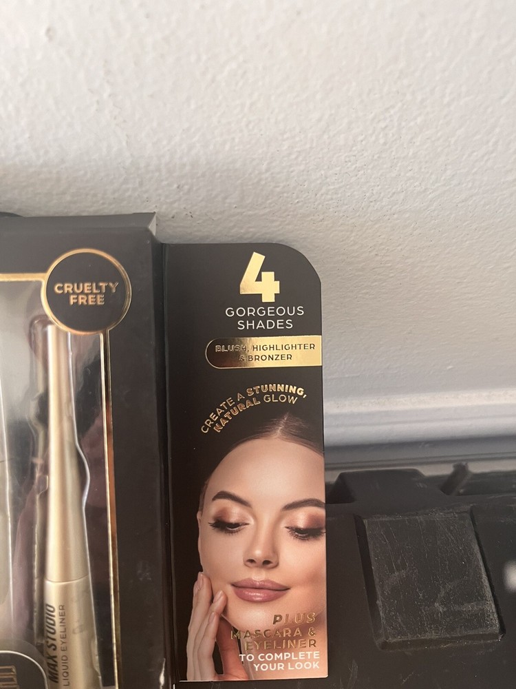 Makeup Max Studio Face &eye Collection