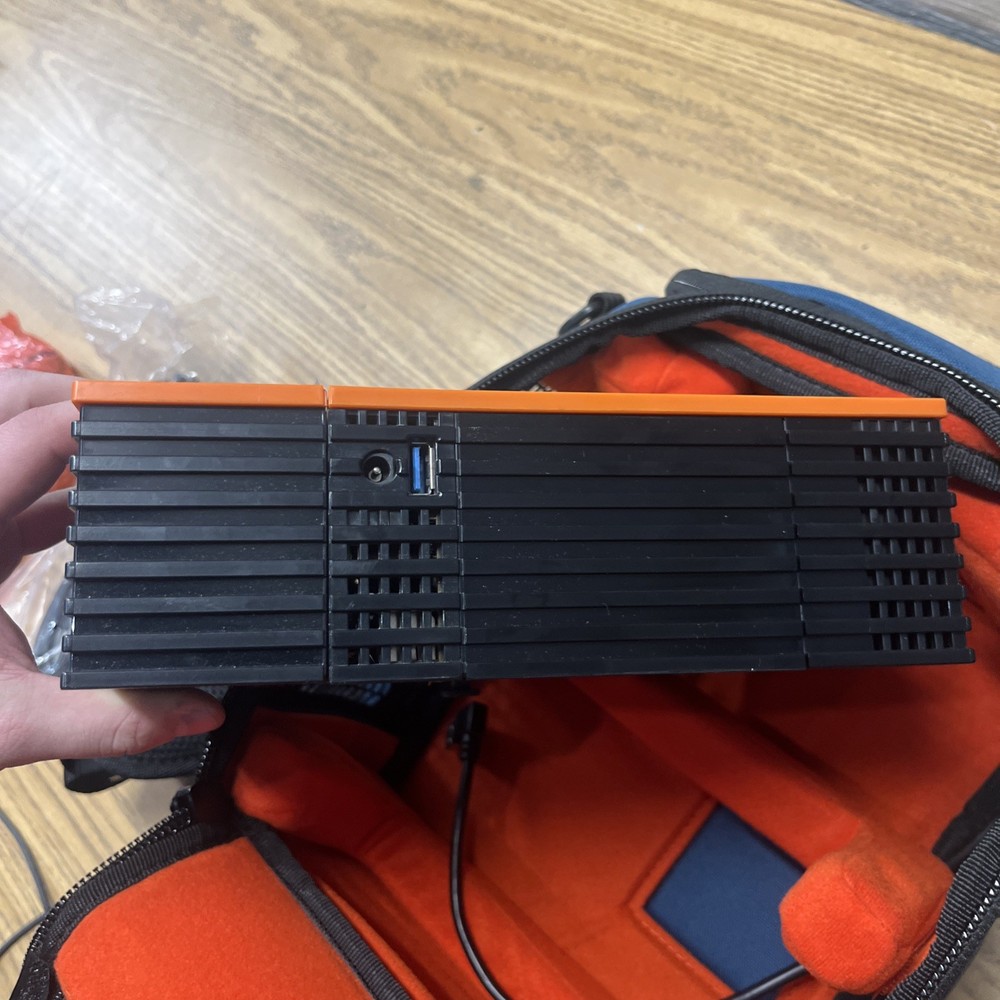 Liveu LU600 HEVC 4K Video Portable Broadcasting System