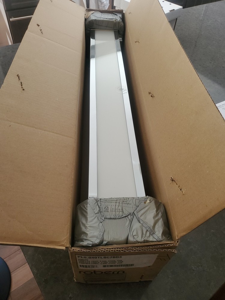 Robern PL5.040TLSC76D3- Profiles Modular  Light, 5" x 40" - Chrome