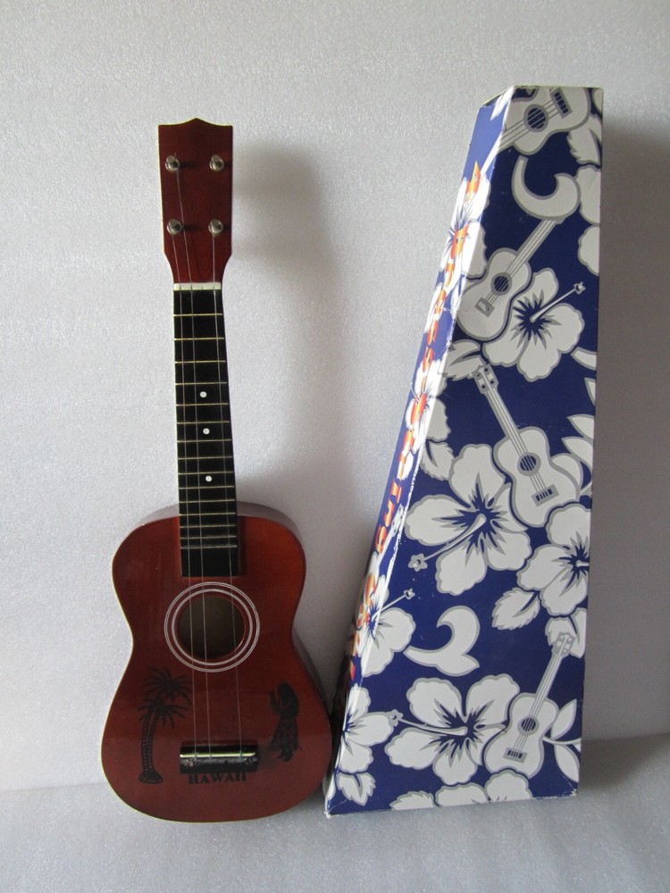 BEAUTIFUL HAWAIIAN UKULELE