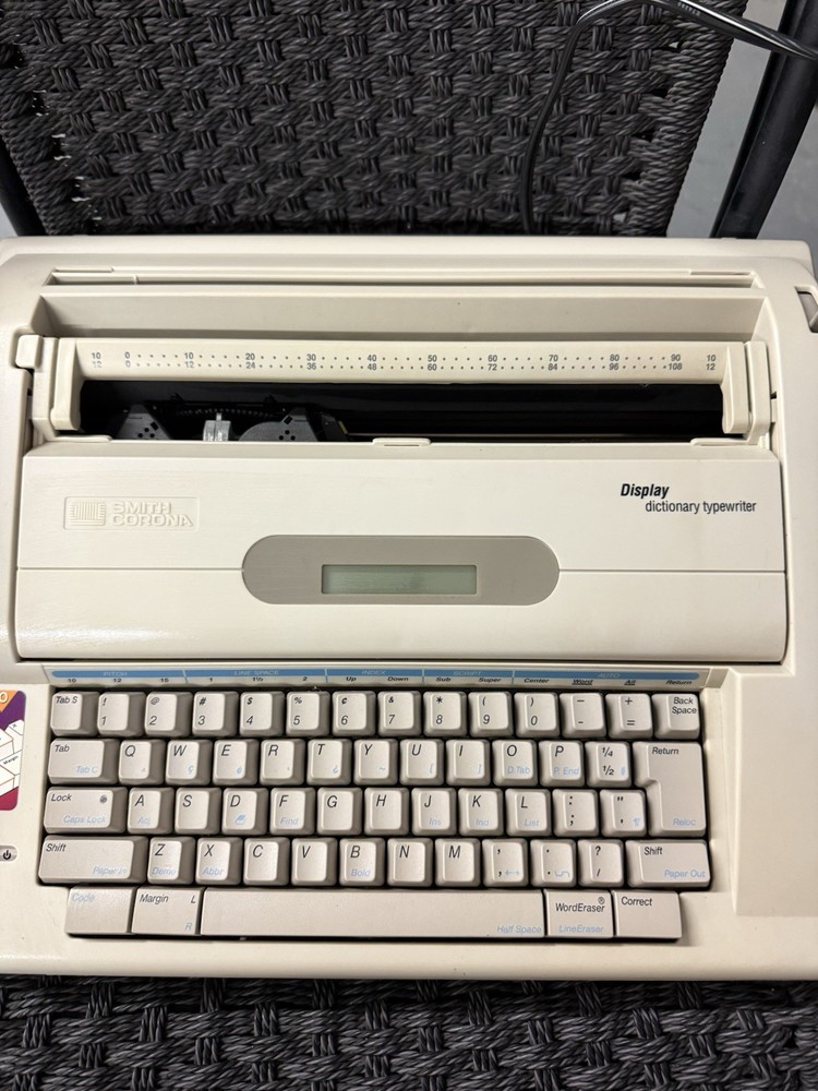 Smith Corona Display Dictionary Typewriter Electric w/ Correction Tested