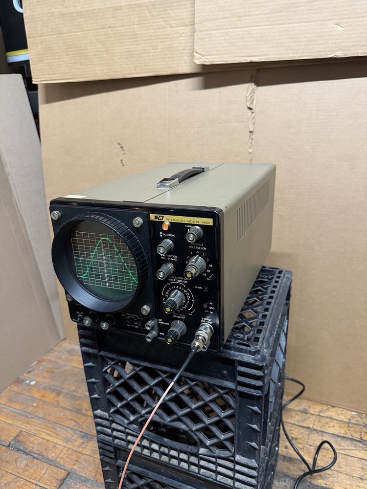 Vintage B&K Precision 1460 Solid State Triggered Sweep Oscilloscope