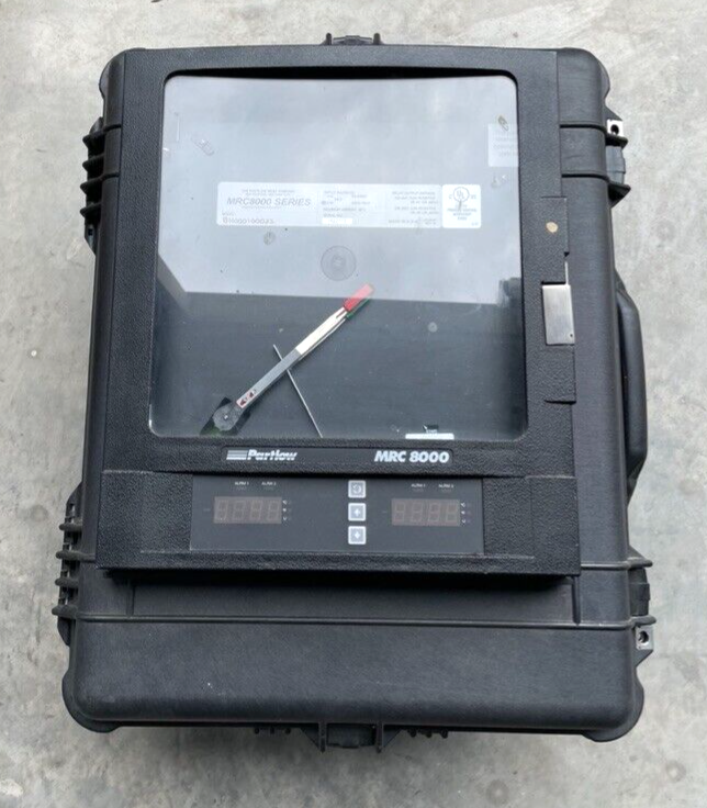 Partlow MRC8000 Series Circular Chart Recorder w/Case