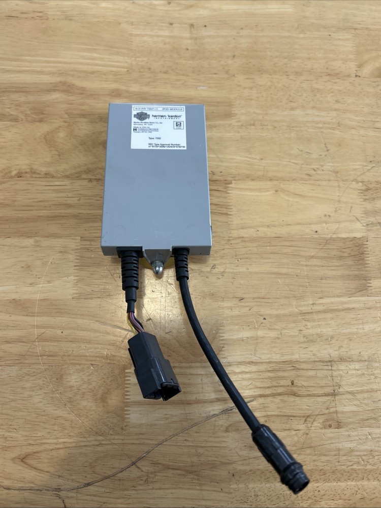 72647-11 Harley Davidson iPod Module