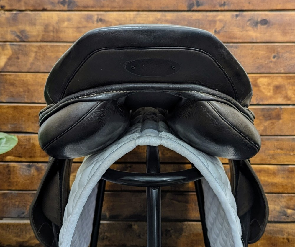 17.5" Stubben Ascend *ON TRIAL*