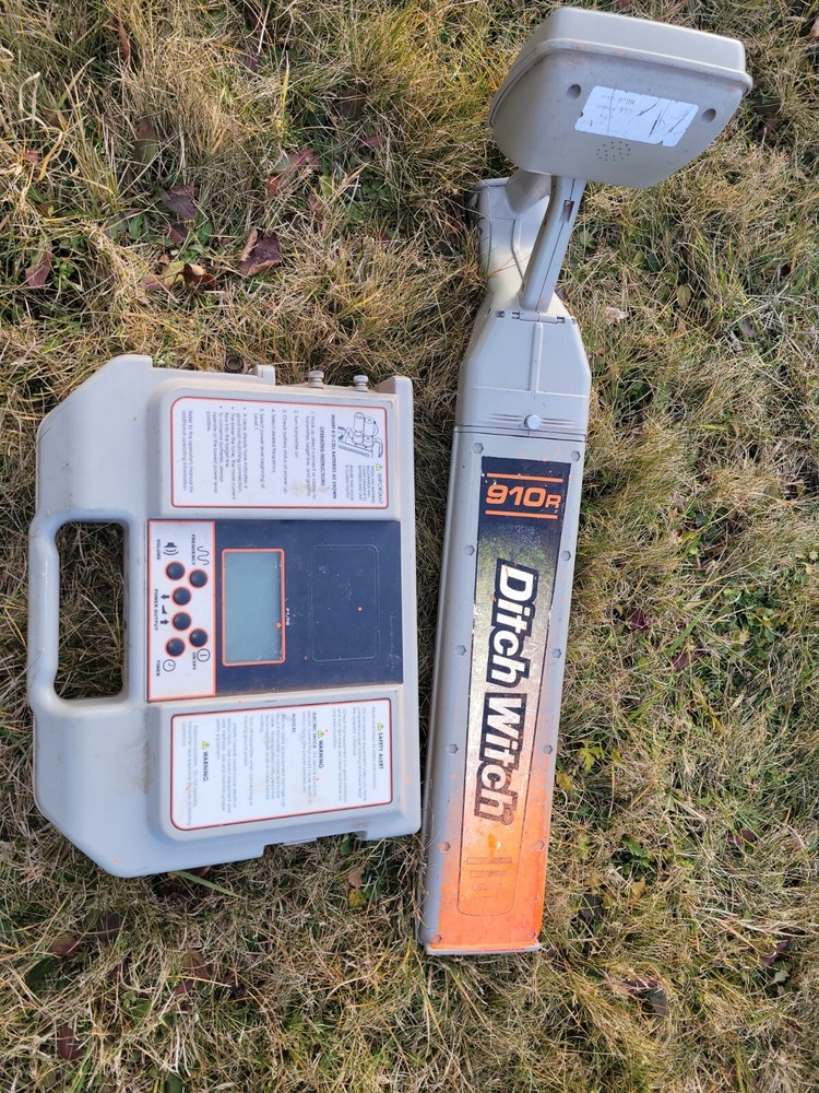 Ditch Witch SUBSITE 950 Transmitter And 910 Receiver