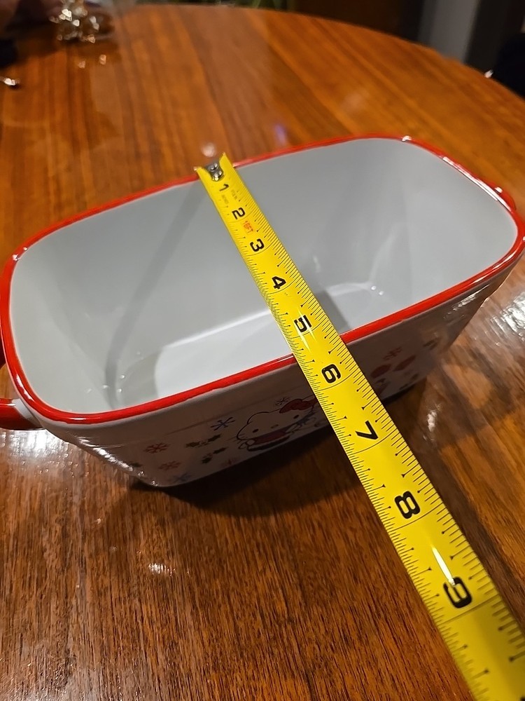 New With Tags Hello Kitty Christmas Baking Bread Cake Ceramic Loaf Pan
