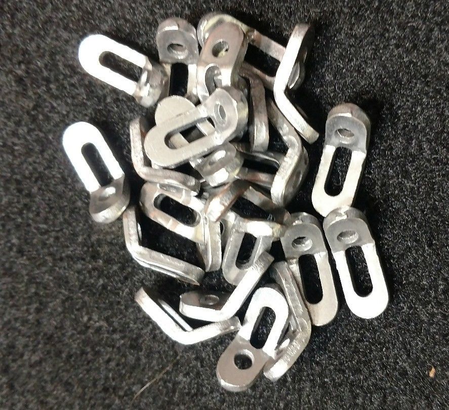 100 MICRO LOCKS  5/64-3/32 TRAPPING SNARING COYOTES SNARE LOCK