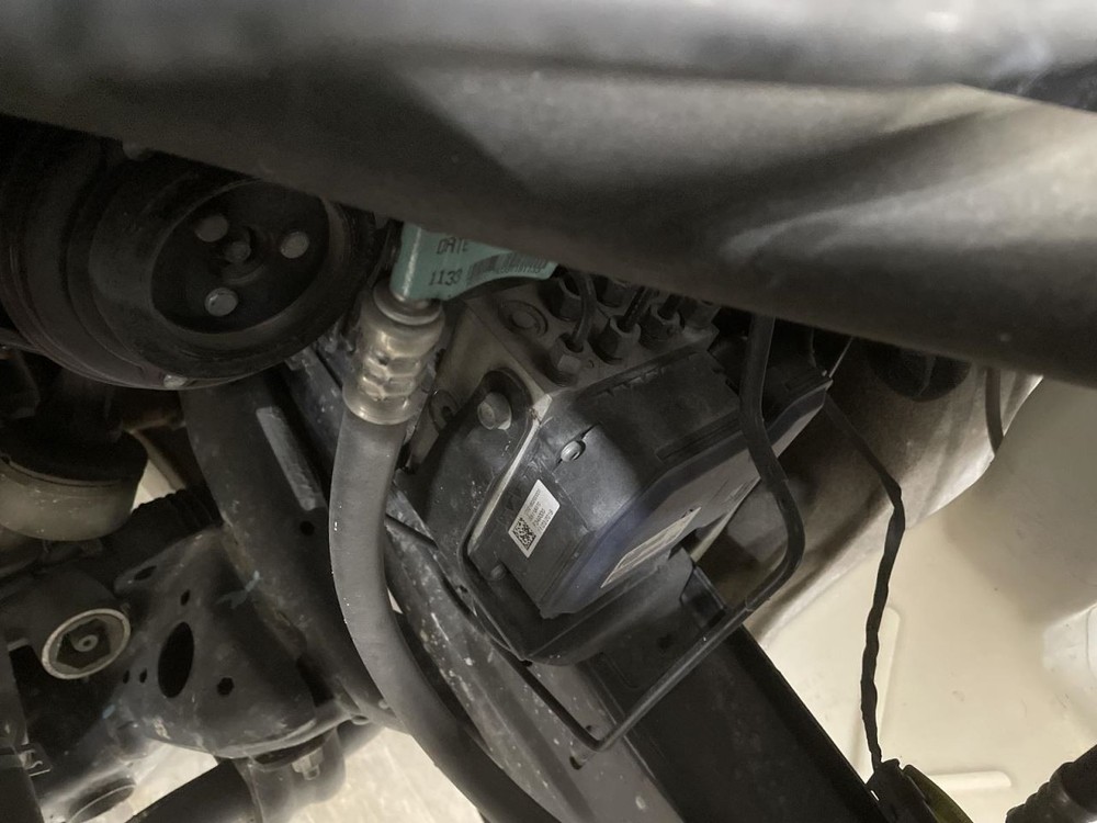 Fuse Box Engine Power Distribution Center Fits 18-20 DURANGO 1055374