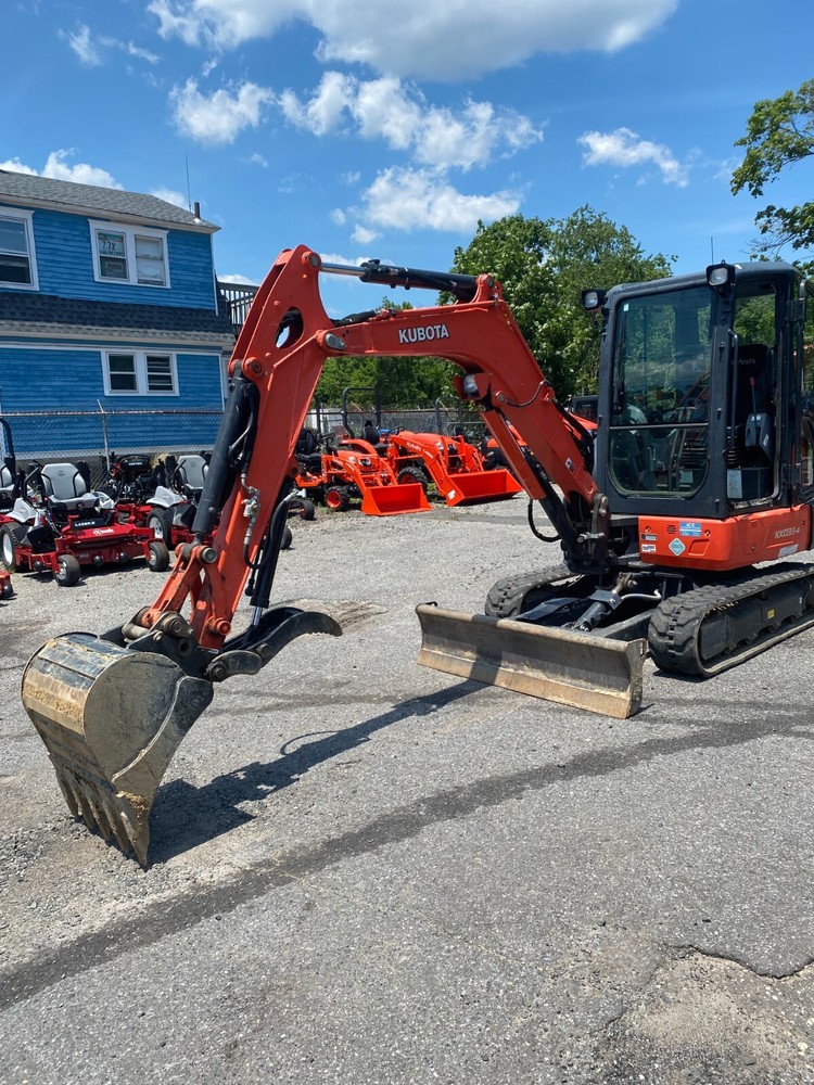 KUBOTA Kx033-4