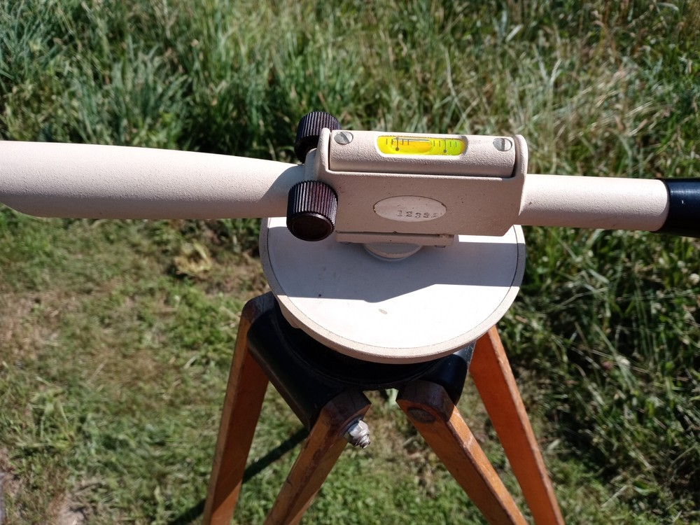 David White LP6-20 Surveyor Leveling Scope, Case, Tri-Pod Stand, Ruler