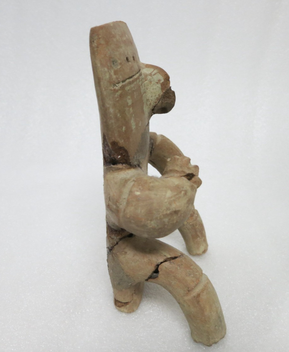 Epic Pre-Columbian Quimbaya Retablo Seated Figure 8" Tall