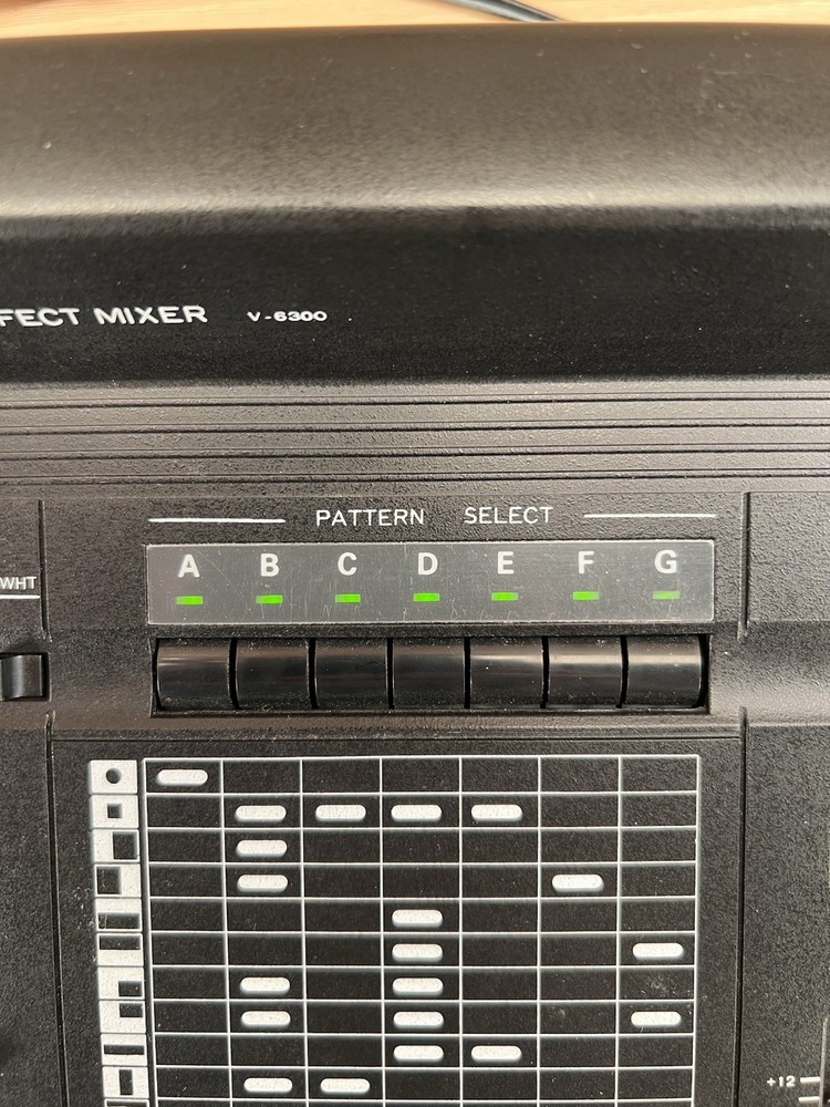Ambico Audio/Video Editing Effects Mixer Model V-6300 Untested - Powers On