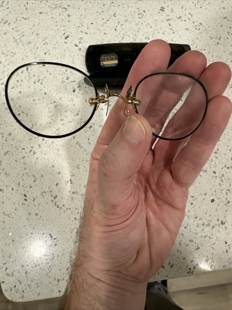 Vintage DR JOSEPH E KERNEL Eyeglasses & Case INDIANAPOLIS INDIANA Optometrist