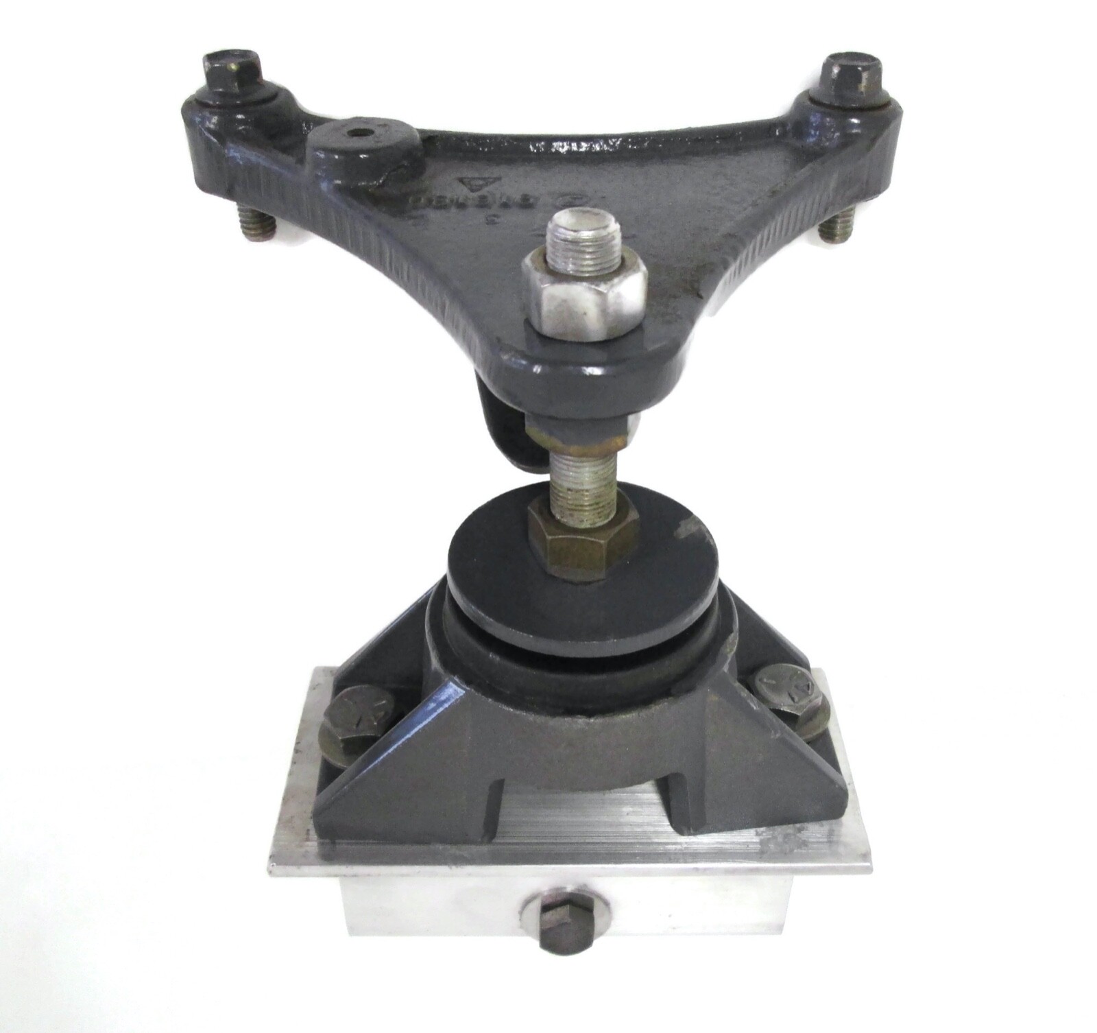 3853805 3853806 V8 OMC King Cobra Marine Engine 2 SETS Motor Mounts & Brackets